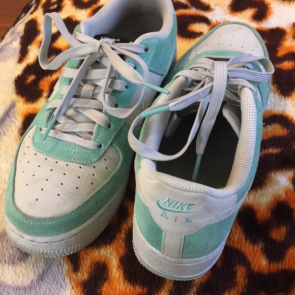 AIR FORCE 1 - Picture 2 of 4